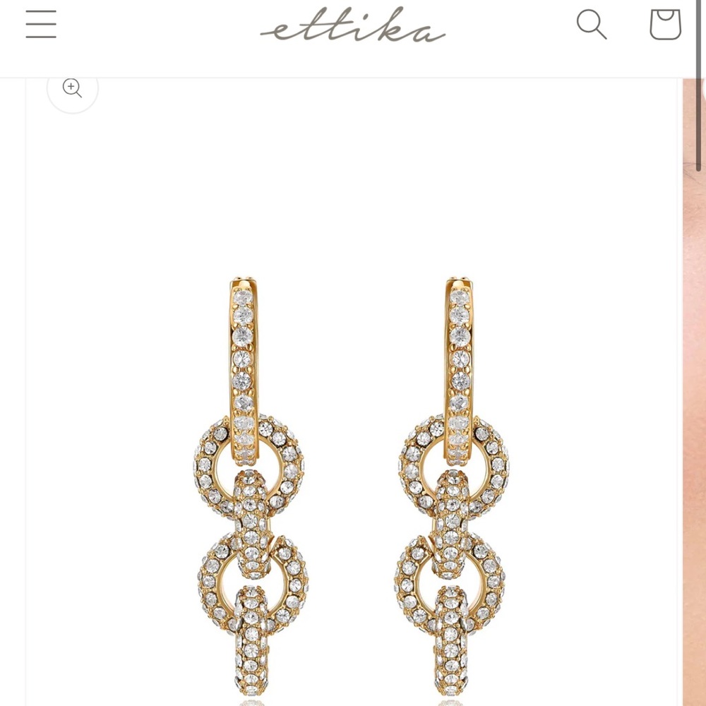 Stunning NWT Ettika gold earrings
